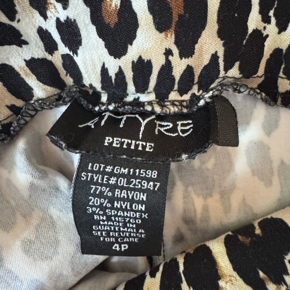 Attyre New York Cheetah Pattern Women's Pants 4p Flat Front - Picture 5 of 6